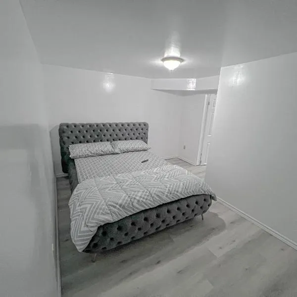 Private Room Near Airport D6，位于布兰普顿的酒店
