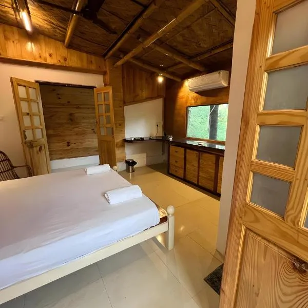 Jeet hostel and Stay Rooms，位于帕罗林的酒店