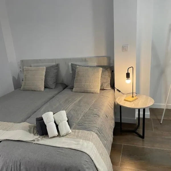 Gómez-Tortosa Apartamento，位于诺韦尔达的酒店