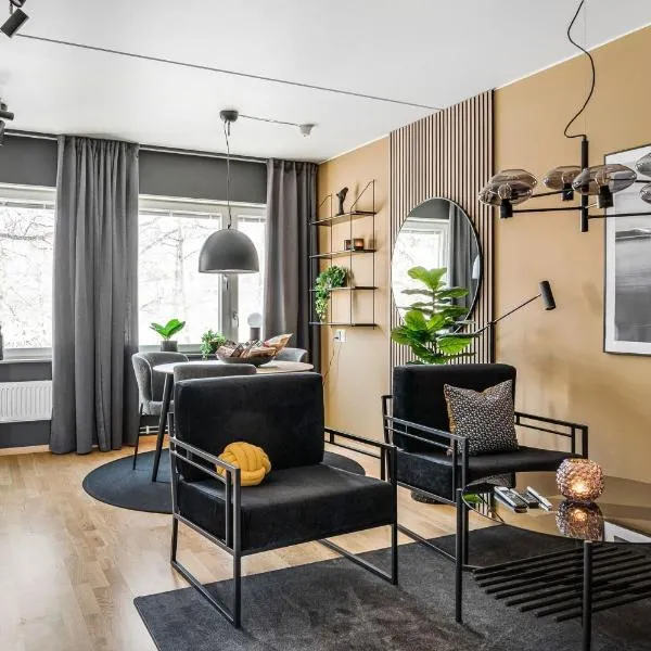 Guestly Homes - Elite Business Suite，位于尼雪平的酒店