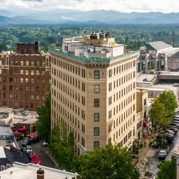 The Flat Iron Hotel，位于阿什维尔的酒店