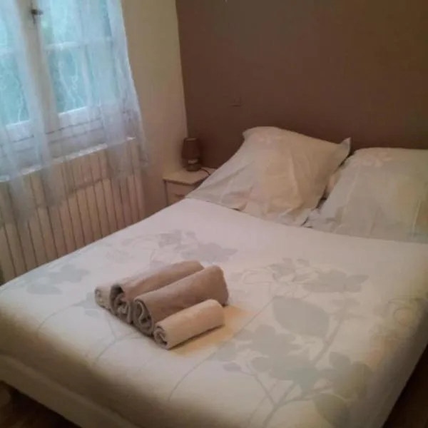 Auberge Bella Riva，位于Creysse的酒店