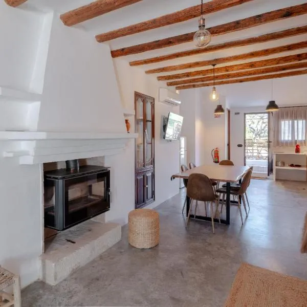 Casa Rural Mas dels Fumeros，位于Useras的酒店