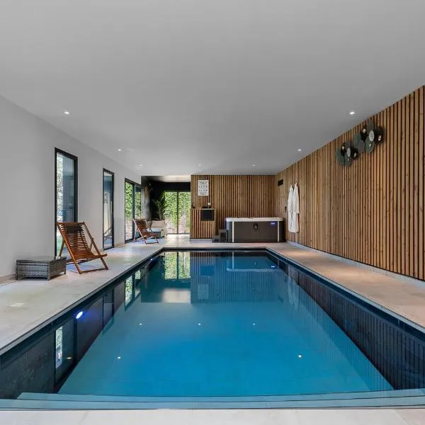 Appartement avec piscine intérieure et Spa dans Rouen，位于鲁昂的酒店