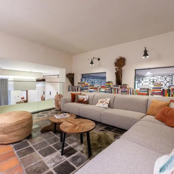 De Droomhoeve，位于比尔曾的酒店