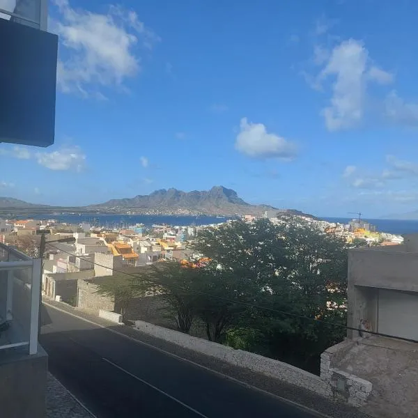 Oia Mindelo Chambre d'hotes，位于明德卢的酒店