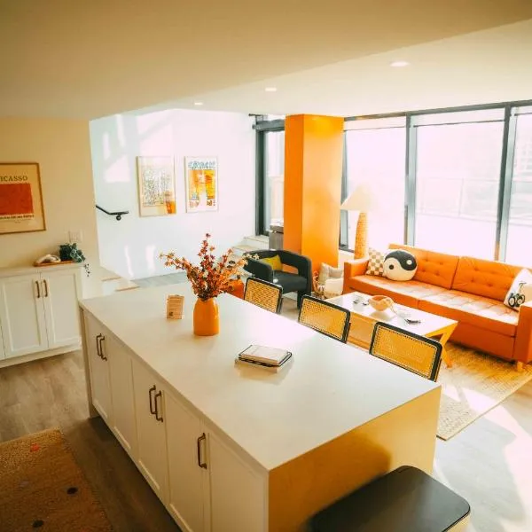 NEW Cozy Downtown Halifax Loft Free Parking，位于哈利法克斯的酒店