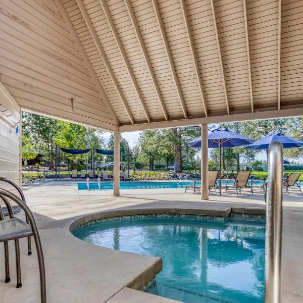 Ski House 245 - Meredith Lodging，位于本德的酒店