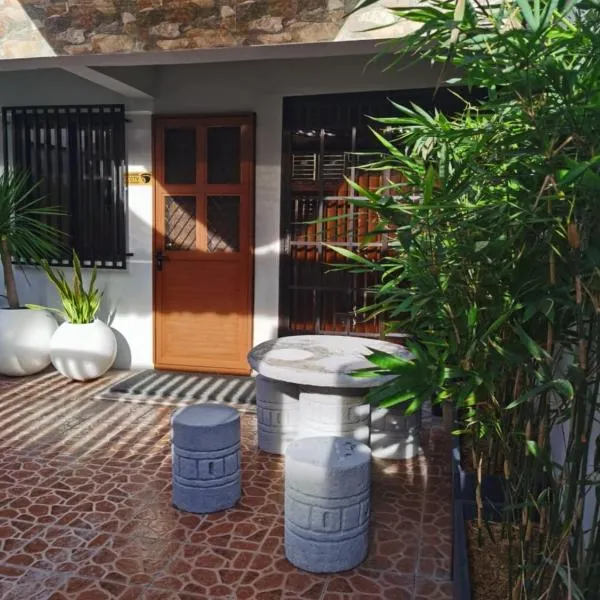 Samong Transient House，位于伊穆斯的酒店