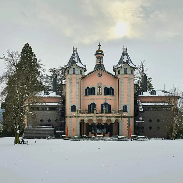 Torre del Remei，位于利维亚的酒店