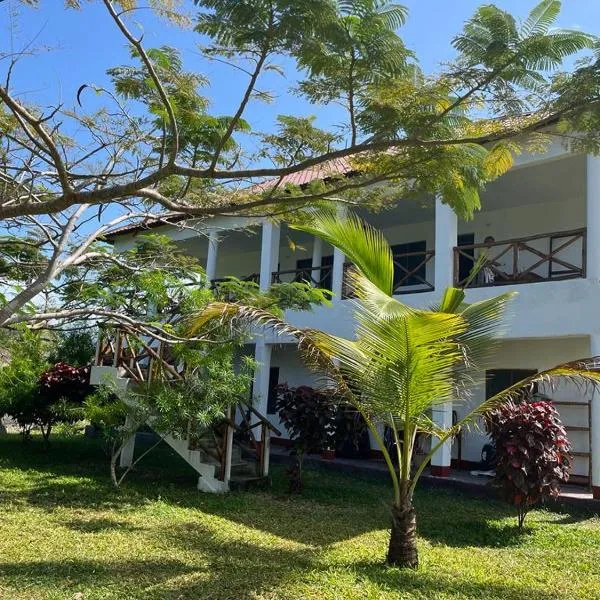 Msafiri House，位于基济姆卡济的酒店