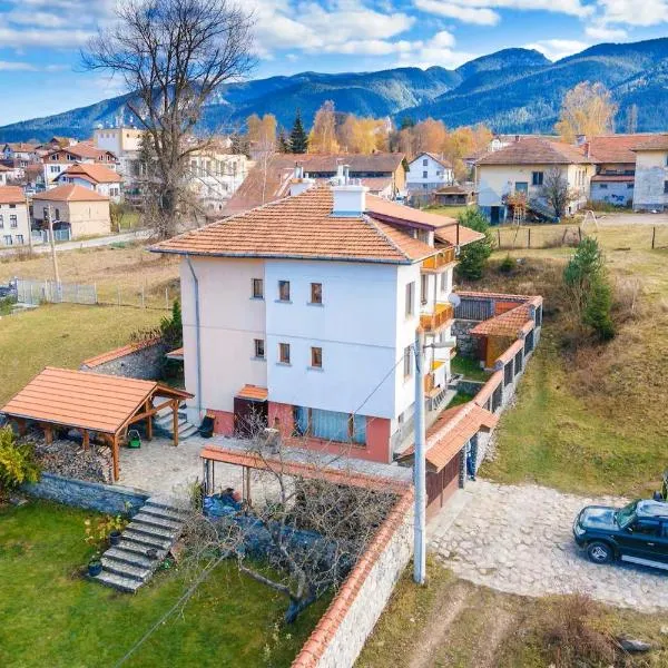 Cozy Luxurious Apartment Next to Borovets and Rila mountain，位于戈韦达尔齐的酒店