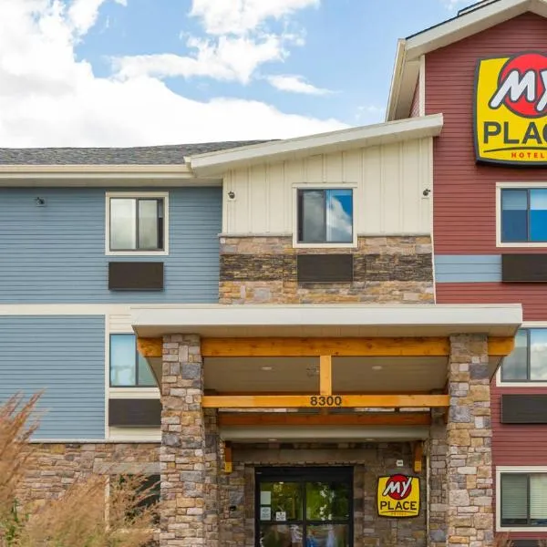 My Place Hotel-Redding, CA，位于雷丁的酒店