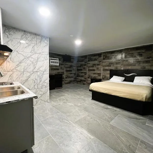 Beverly motel，位于莫比尔的酒店