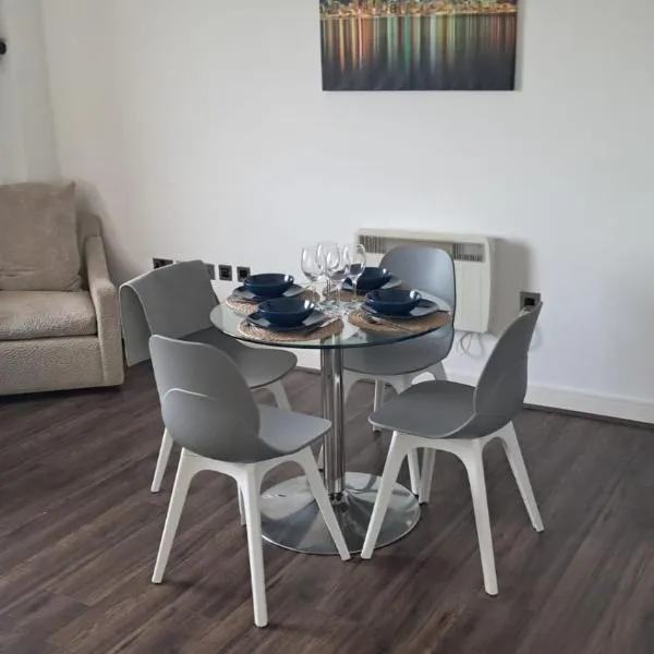 Morden Model Accommodation，位于米查姆的酒店