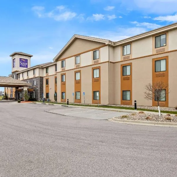 Sleep Inn & Suites West-Near Medical Center，位于罗切斯特的酒店