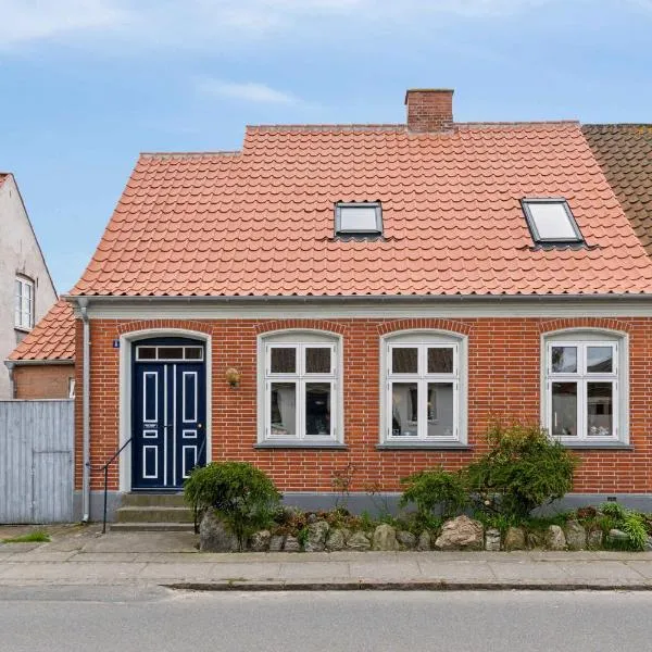Cozy Holiday Home In Marstal On Ærø，位于马斯塔尔的酒店