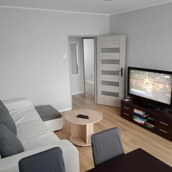 Duży apartament z widokiem na góry - 3 pokoje，位于别拉瓦的酒店