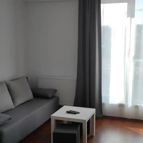 Apartmani METRO，位于洛兹尼察的酒店