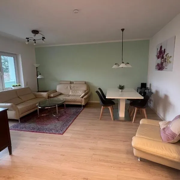 Fewo am Kerweplatz，位于Rülzheim的酒店