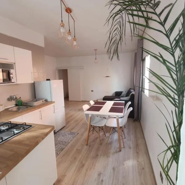 Appartement au bord de l'océan，位于El Escobonal的酒店