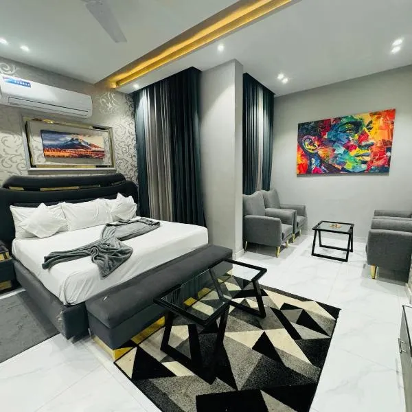 Multan Swiss Hotel，位于木尔坦的酒店