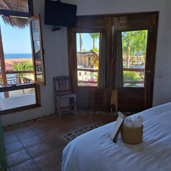 Hotel El Risco- a 30 min de Huatulco，位于Cuatunalco的酒店