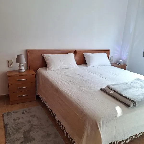 Apartamento a 200 m de la playa，位于罗列特海岸的酒店