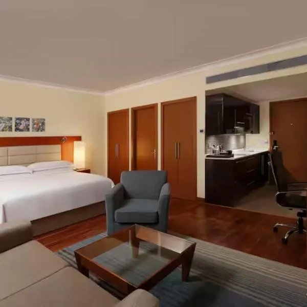 Hotel Belwoood Near Delhi Airport，位于新德里的酒店