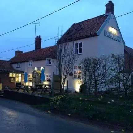 The Eelsfoot inn，位于Theberton的酒店