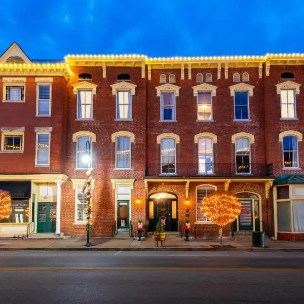 The Woodford Hotel，位于Versailles的酒店