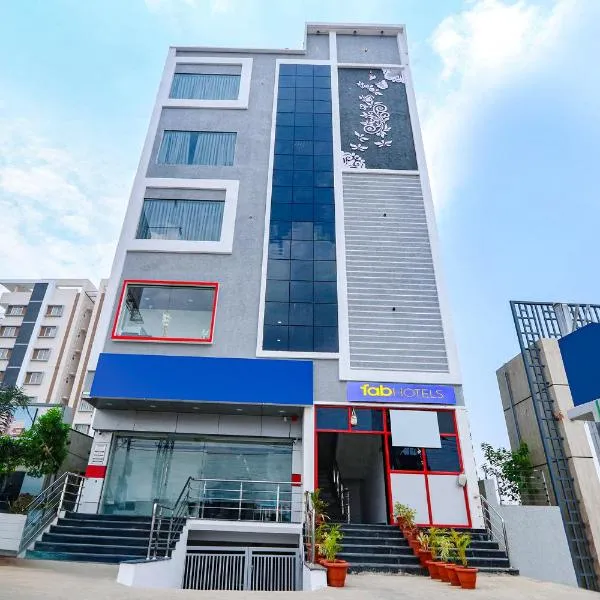 FabHotel VKs - Nr UMCC Shahpur，位于海得拉巴的酒店