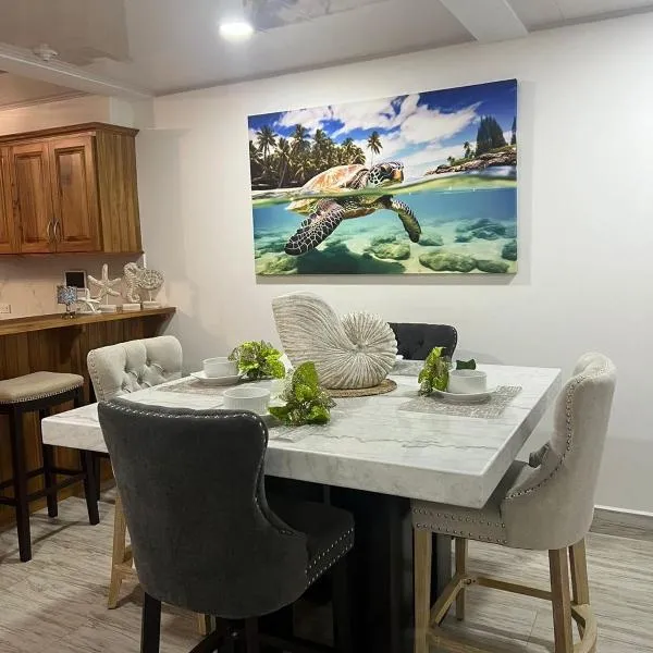 Crusoe Escape Villa，位于克朗角的酒店