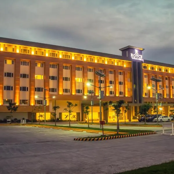 罗伊斯赌场酒店，位于Calingcuan的酒店