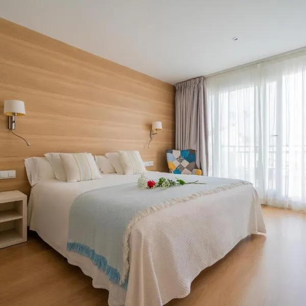 Hostal Menurka，位于休达德亚的酒店