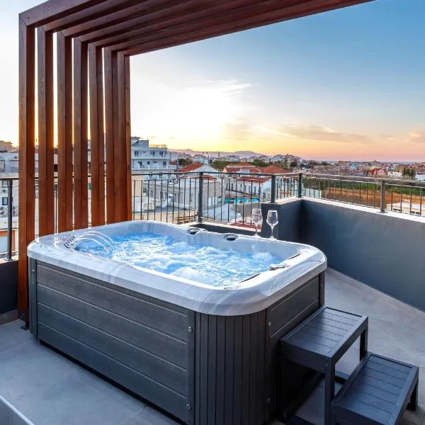 Anele Luxury Suites - Roof Top Jacuzzi，位于干尼亚的酒店