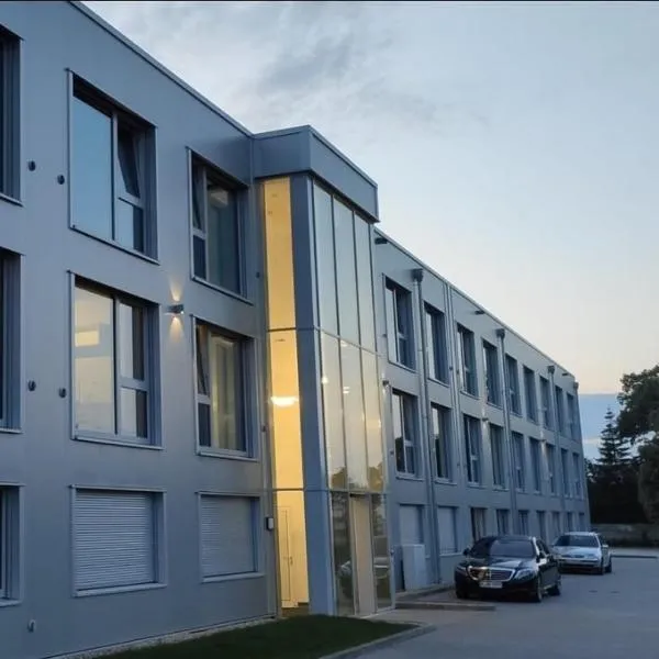 Gemütliches Apartment,Bad,Küche, Wifi am Rande Hannovers，位于韦德马尔克的酒店