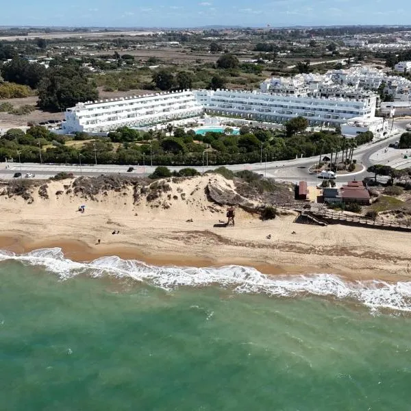 Punta Candor Suites,位于罗塔的酒店