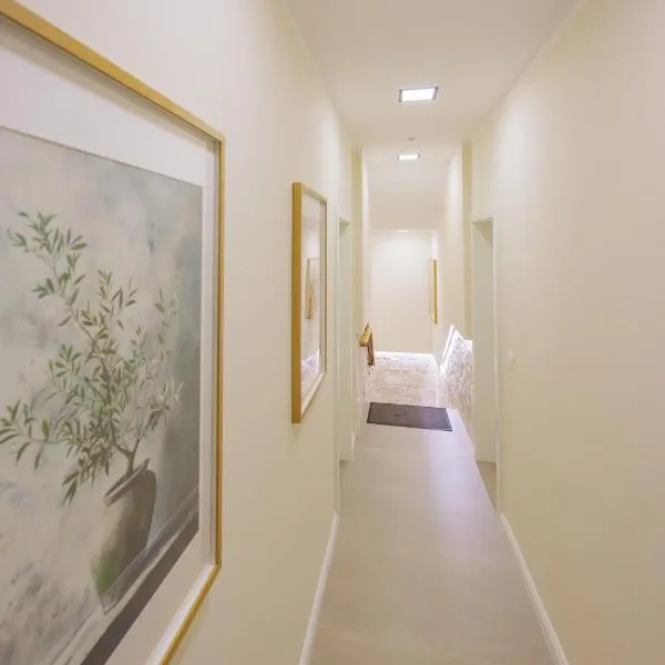 Olea Delux Rooms，位于扎达尔的酒店