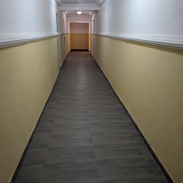 Gordon's Executive Lodge Hotel，位于阿克拉的酒店