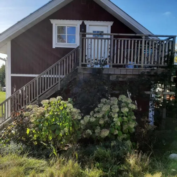 Krokbråten Gård vindsvåning，位于Åkers Styckebruk的酒店