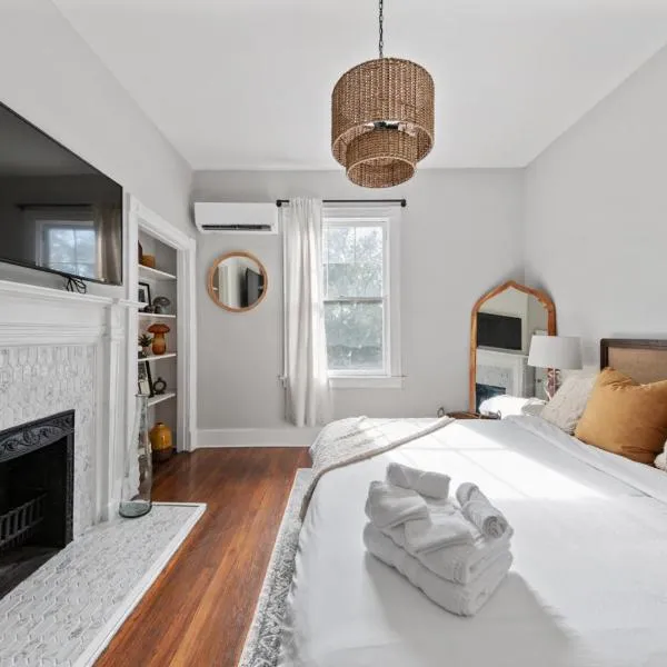 Heritage Suite - Great Location - Free Parking，位于梅肯的酒店