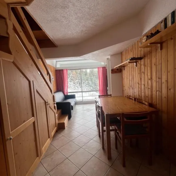 Appartamentino Marilleva 1400，位于马里尔伊瓦的酒店