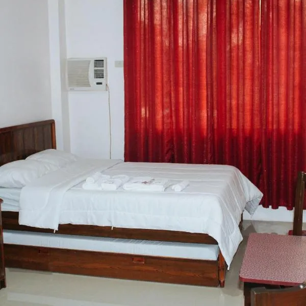 RedDoorz @ LS Suites Poblacion Culasi Antique，位于Jalandoni的酒店