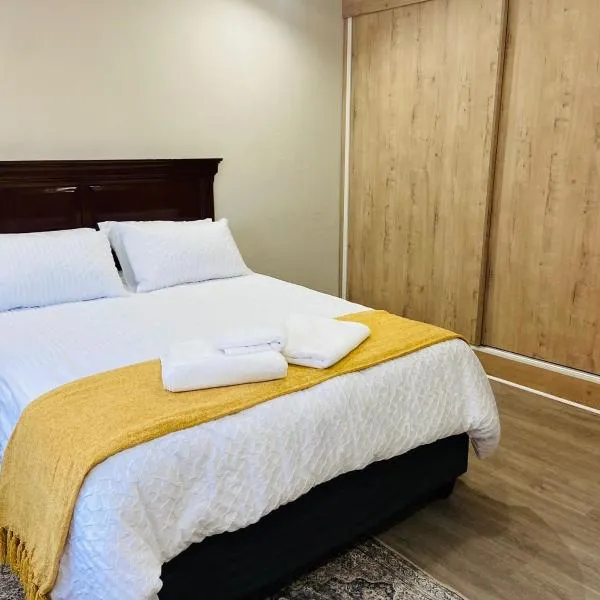 Cozy Livin - Duplex，位于马塞卢的酒店