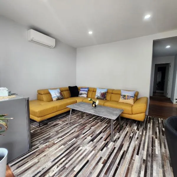 2 Bedroom Self Contained Near Auckland CBD，位于奥克兰的酒店