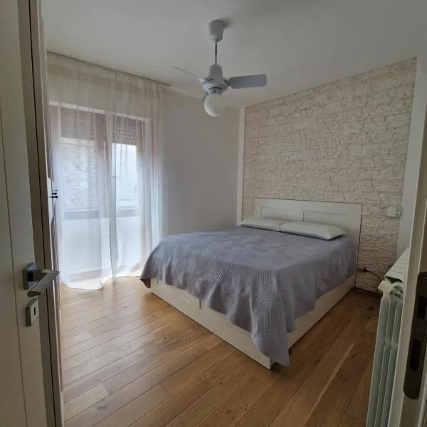 Frascati center modern home，位于弗拉斯卡蒂的酒店