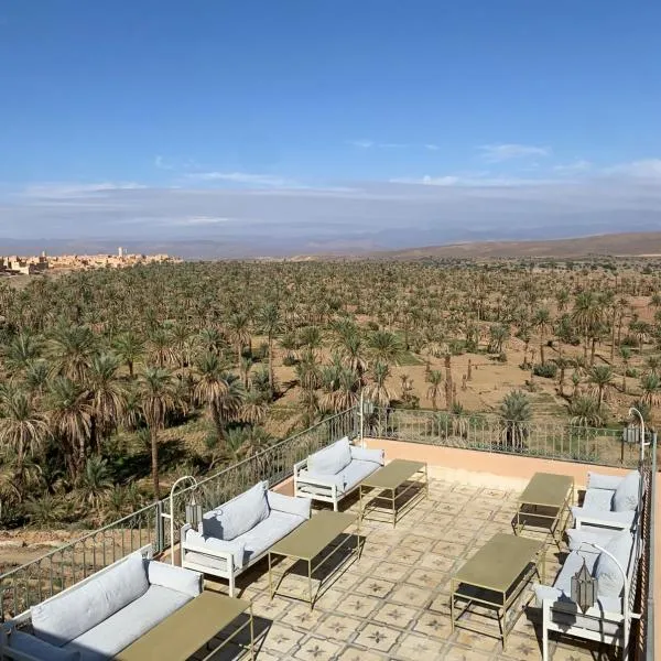 Hotel Kasbah Ennakhile，位于Nkob的酒店