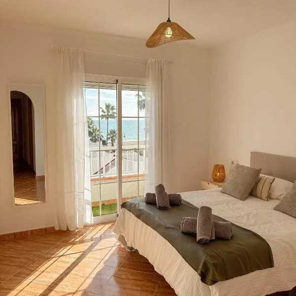 Sea Apartment Cala de Mijas，位于卡拉德米哈斯的酒店