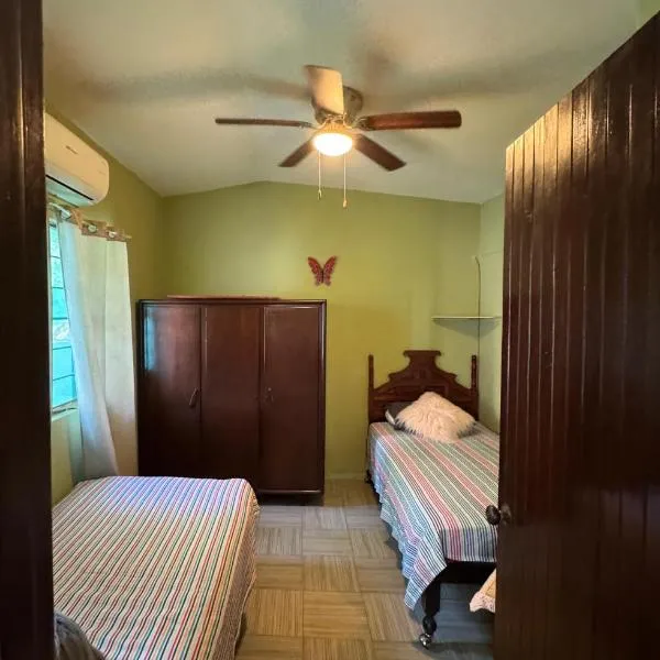 Casa a pasos de la Laguna del Carpintero，位于Tampico的酒店